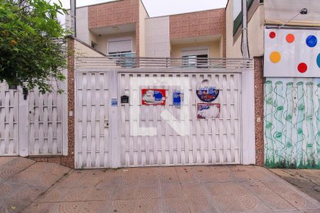 Casa à venda com 215m², 3 quartos e 6 vagasFachada