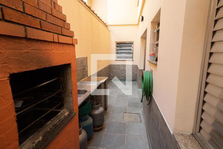 Casa à venda com 234m², 3 quartos e 5 vagasÁrea - Churrasqueira