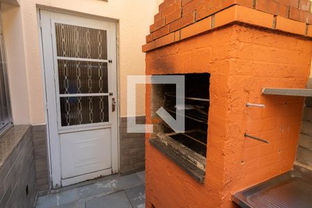 Casa à venda com 234m², 3 quartos e 5 vagasÁrea - Churrasqueira