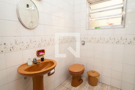 Casa à venda com 234m², 3 quartos e 5 vagasBanheiro 1