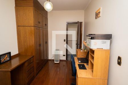 Casa à venda com 234m², 3 quartos e 5 vagasQuarto 2