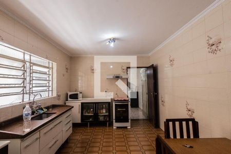 Casa à venda com 300m², 4 quartos e 2 vagas Casa à venda com 300m², 4 quartos e 2 vagasCozinha