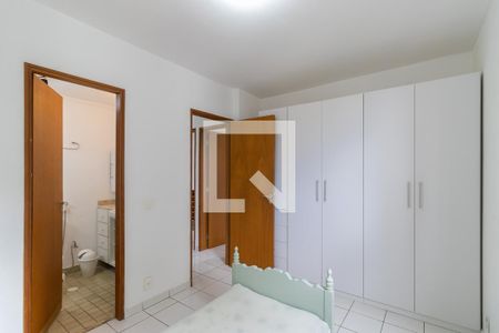 Quarto 1 - Suíte de apartamento para alugar com 3 quartos, 70m² em Mansões Santo Antônio, Campinas