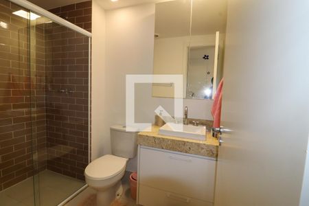 Apartamento à venda com 106m², 3 quartos e 2 vagas Apartamento à venda com 106m², 3 quartos e 2 vagasBanheiro da Suíte