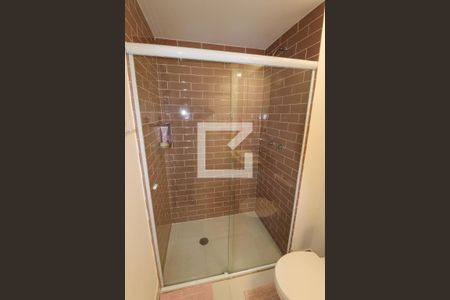 Apartamento à venda com 106m², 3 quartos e 2 vagas Apartamento à venda com 106m², 3 quartos e 2 vagasBanheiro da Suíte