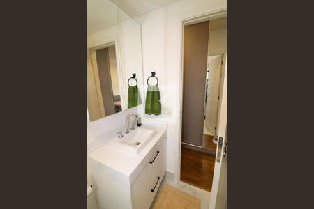 Apartamento à venda com 106m², 3 quartos e 2 vagas Apartamento à venda com 106m², 3 quartos e 2 vagasBanheiro da Suíte 2