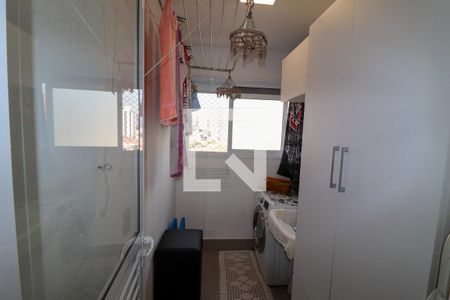 Apartamento à venda com 106m², 3 quartos e 2 vagas Apartamento à venda com 106m², 3 quartos e 2 vagasLavanderia