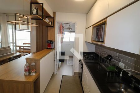 Apartamento à venda com 106m², 3 quartos e 2 vagas Apartamento à venda com 106m², 3 quartos e 2 vagasCozinha