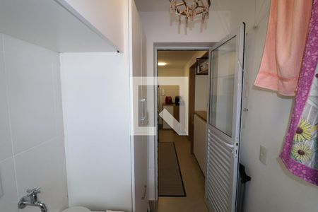 Apartamento à venda com 106m², 3 quartos e 2 vagas Apartamento à venda com 106m², 3 quartos e 2 vagasLavanderia