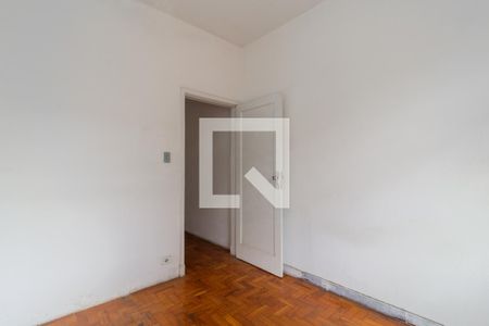 Casa à venda com 304m², 4 quartos e 5 vagasQuarto 2