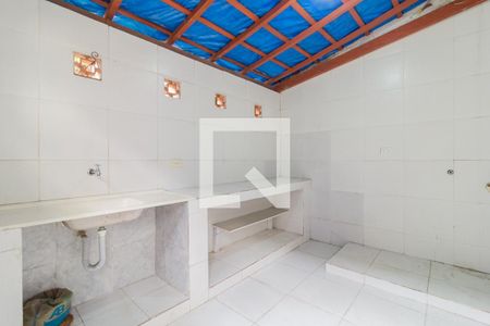 Casa à venda com 304m², 4 quartos e 5 vagasÁrea de Serviço