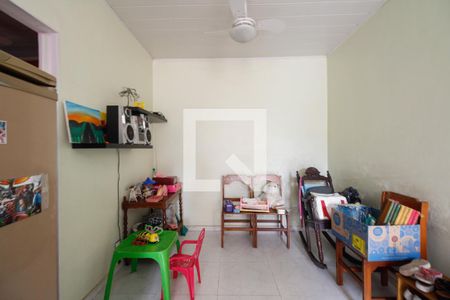 Casa à venda com 122m², 3 quartos e 3 vagasSala e Cozinha - Edícula 