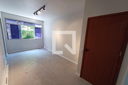 Sala de apartamento para alugar com 2 quartos, 60m² em Santa Rosa, Niterói