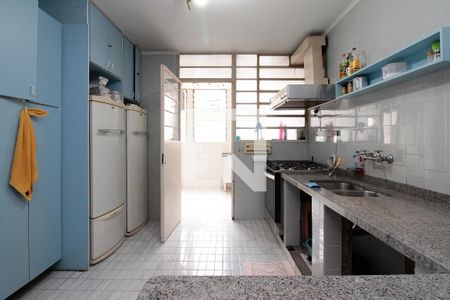 Apartamento à venda com 180m², 3 quartos e 4 vagasCozinha