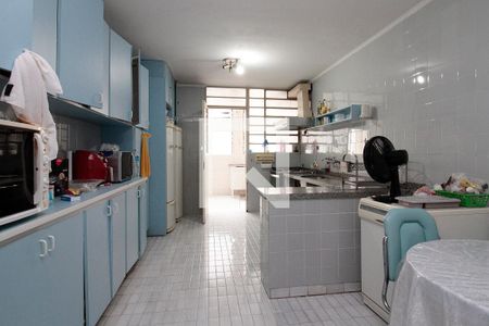 Apartamento à venda com 180m², 3 quartos e 4 vagasCozinha