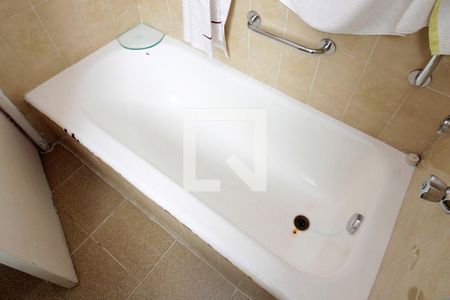 Apartamento à venda com 180m², 3 quartos e 4 vagasBanheiro da Suíte