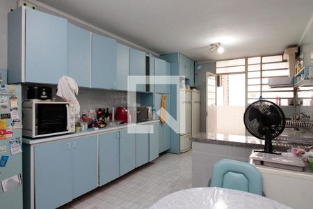 Apartamento à venda com 180m², 3 quartos e 4 vagasCozinha