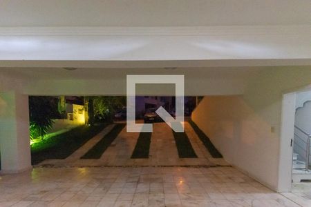 Casa de condomínio para alugar com 460m², 5 quartos e 4 vagasGaragem