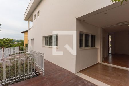 Casa de condomínio para alugar com 460m², 5 quartos e 4 vagasDeck