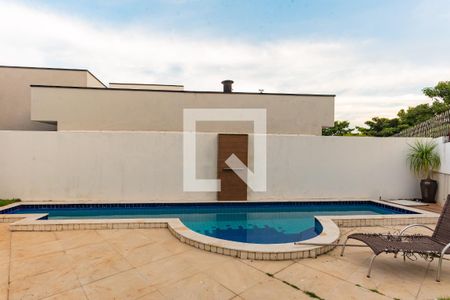 Casa de condomínio para alugar com 460m², 5 quartos e 4 vagasPiscina