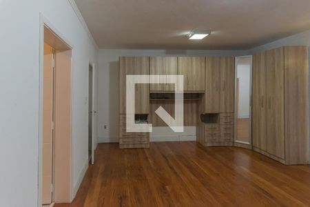 Casa de condomínio para alugar com 460m², 5 quartos e 4 vagasSuíte 4