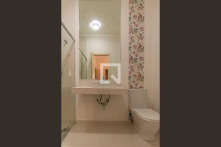 Casa de condomínio para alugar com 460m², 5 quartos e 4 vagasBanheiro da Suíte 2