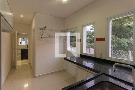 Casa de condomínio para alugar com 460m², 5 quartos e 4 vagasÁrea de Serviço