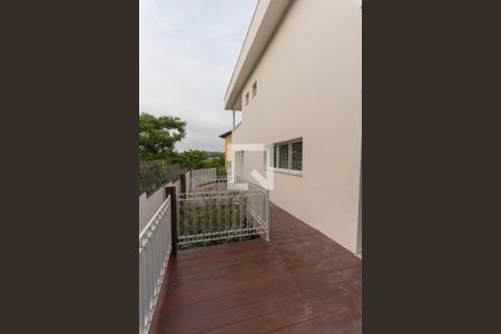 Casa de condomínio para alugar com 460m², 5 quartos e 4 vagasDeck