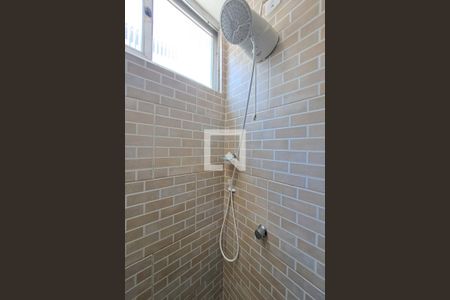 Apartamento à venda com 65m², 2 quartos e 1 vagaBanheiro Social