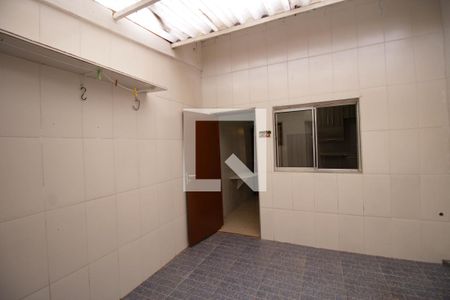 Casa para alugar com 90m², 2 quartos e 1 vagaÁrea de Serviço