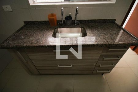 Casa para alugar com 90m², 2 quartos e 1 vagaCozinha