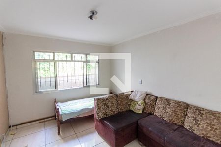 Sala de casa à venda com 4 quartos, 125m² em Jardim Santa Maria, São Paulo