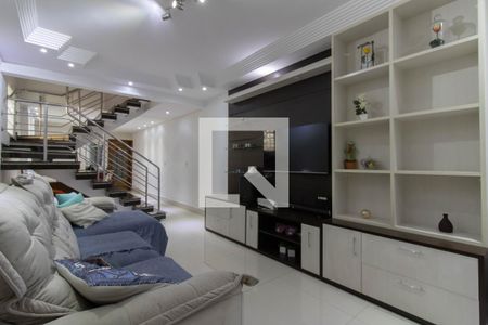 Sala de casa à venda com 3 quartos, 228m² em Jardim Santa Clara, Guarulhos