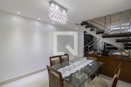 Sala de casa à venda com 3 quartos, 228m² em Jardim Santa Clara, Guarulhos