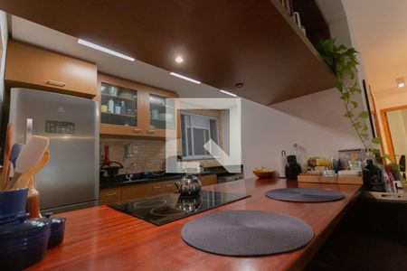 Apartamento à venda com 80m², 2 quartos e 2 vagascozinha