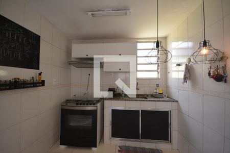 Apartamento para alugar com 100m², 2 quartos e 2 vagasCozinha
