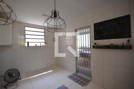 Apartamento para alugar com 100m², 2 quartos e 2 vagasCozinha