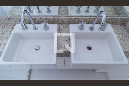 Apartamento para alugar com 164m², 3 quartos e 3 vagasDetalhe Banheiro - Suíte 3