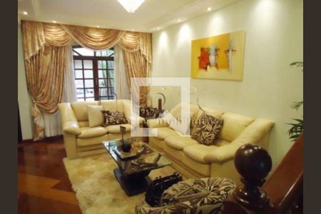 Casa à venda com 4 quartos, 270m² em Vila Monumento, São Paulo