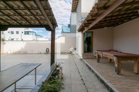 Casa à venda com 245m², 3 quartos e 3 vagasÁrea externa