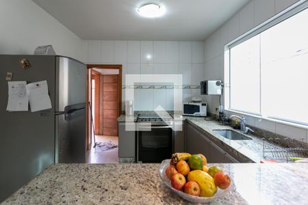 Casa à venda com 245m², 3 quartos e 3 vagasCozinha