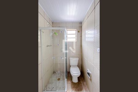 Banheiro de casa para alugar com 1 quarto, 20m² em Chácara Mafalda, São Paulo