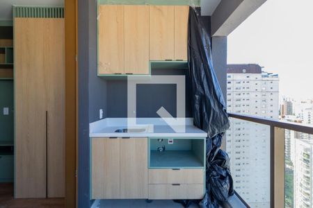 Cozinha de kitnet/studio à venda com 1 quarto, 27m² em Vila Nova Conceição, São Paulo