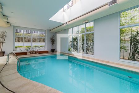 Apartamento à venda com 280m², 4 quartos e 4 vagasPiscina Coberta
