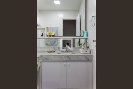 Apartamento à venda com 94m², 3 quartos e 2 vagas Apartamento à venda com 94m², 3 quartos e 2 vagasBanheiro