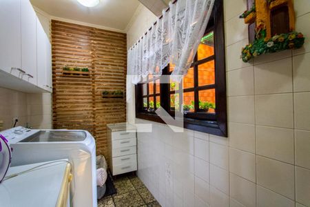 Casa à venda com 380m², 3 quartos e 6 vagasÁrea de serviço