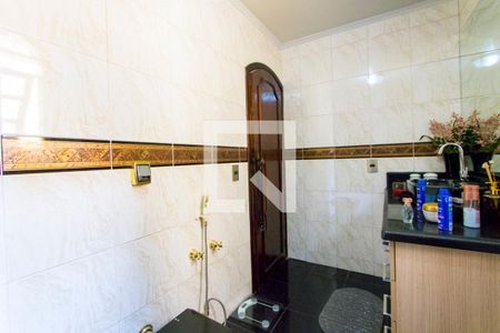 Casa à venda com 380m², 3 quartos e 6 vagasBanheiro do quarto 1