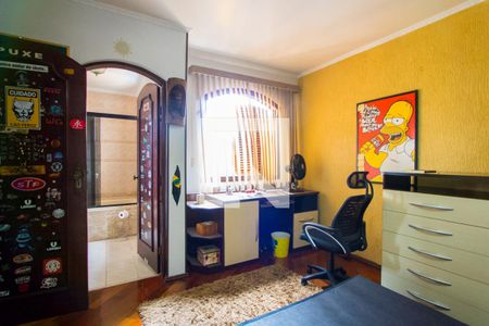 Casa à venda com 380m², 3 quartos e 6 vagasQuarto 2 - Suíte