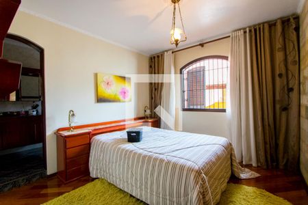 Casa à venda com 380m², 3 quartos e 6 vagasQuarto 3 - Suíte