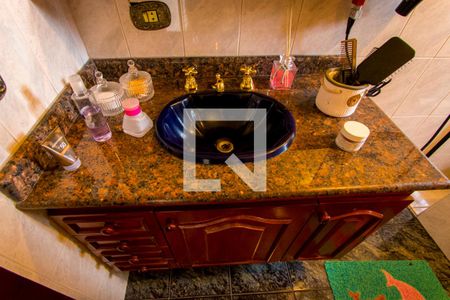 Casa à venda com 380m², 3 quartos e 6 vagasBanheiro do quarto 3